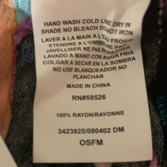 ..Trina Turk Cover up - Picture 6 of 7